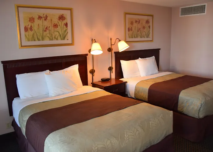 National 9 Hotel 3*
