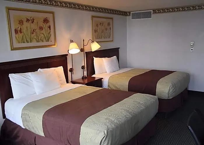 Hotel National 9 3*