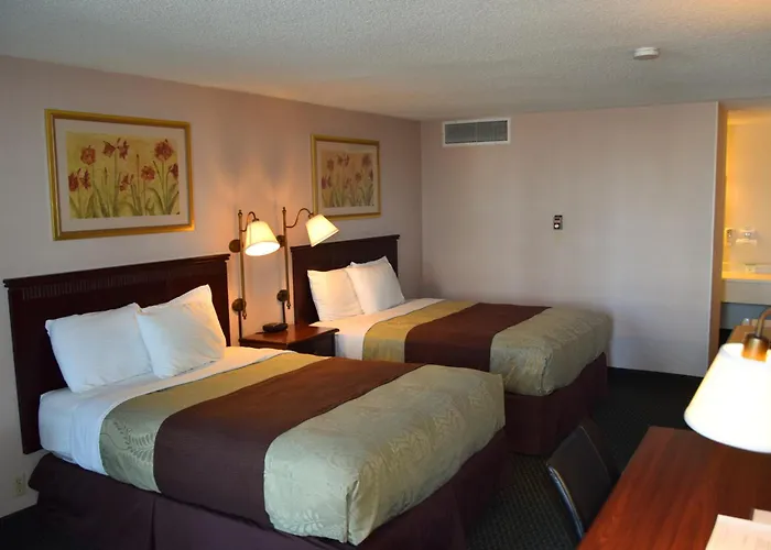 Hotel National 9 3*